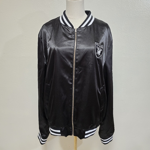 NFL Team Apparel Raiders Embellished Bomber Jacket Size XL - Picture 3 of 9